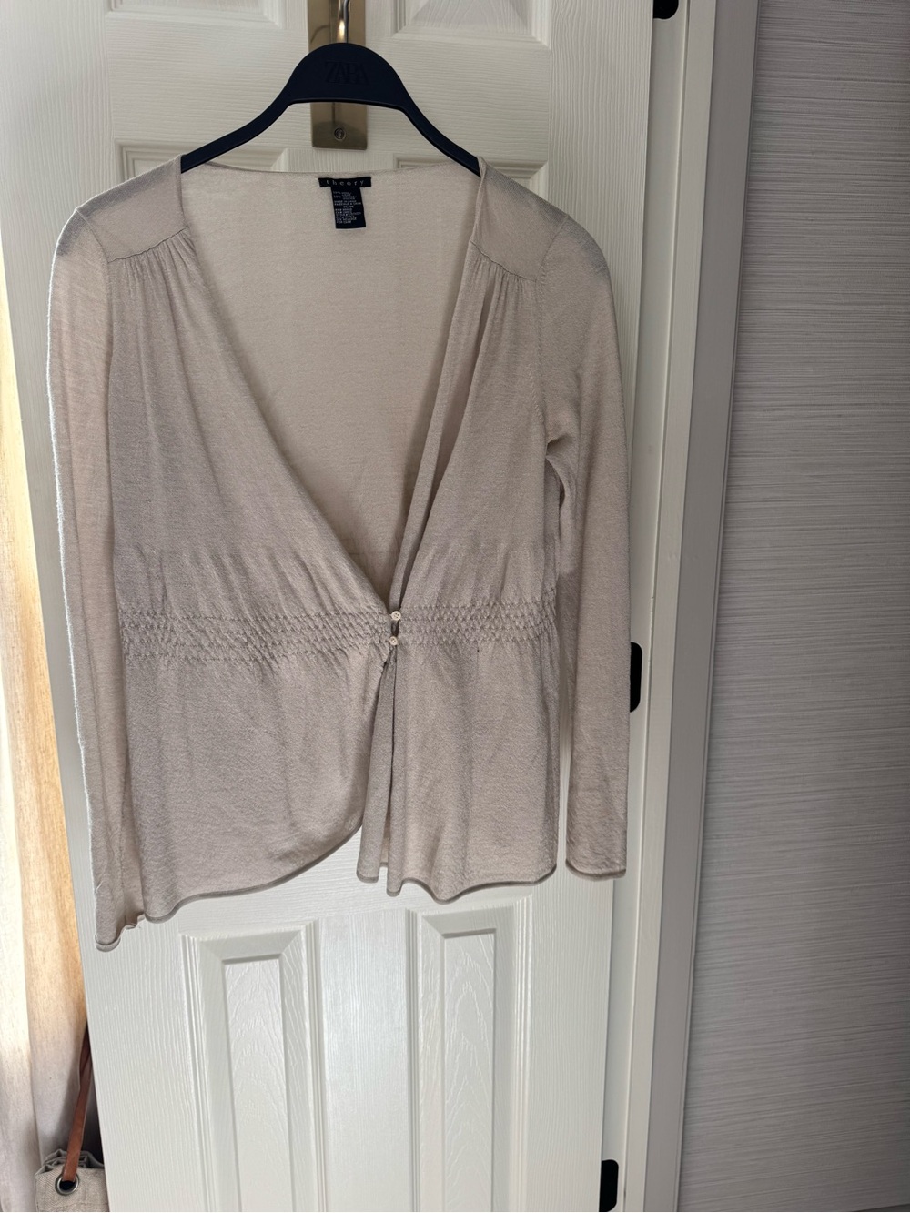 THEORY Beige V-Neck Button-Front Sweater Cardigan
